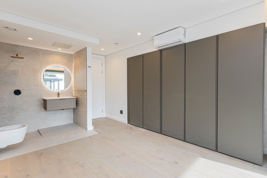 3 Bedroom Property for Sale in Fresnaye Western Cape